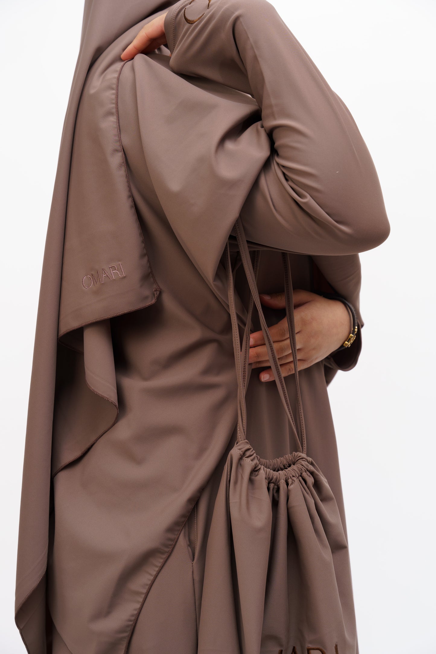 Almond Luxe